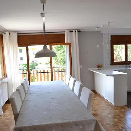 Amplio Con Piscina En Apartment *